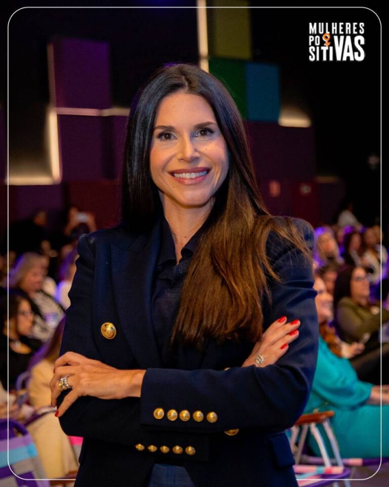 Brown and Blue Simple Eid Al-Fitr Instagram Post (2)