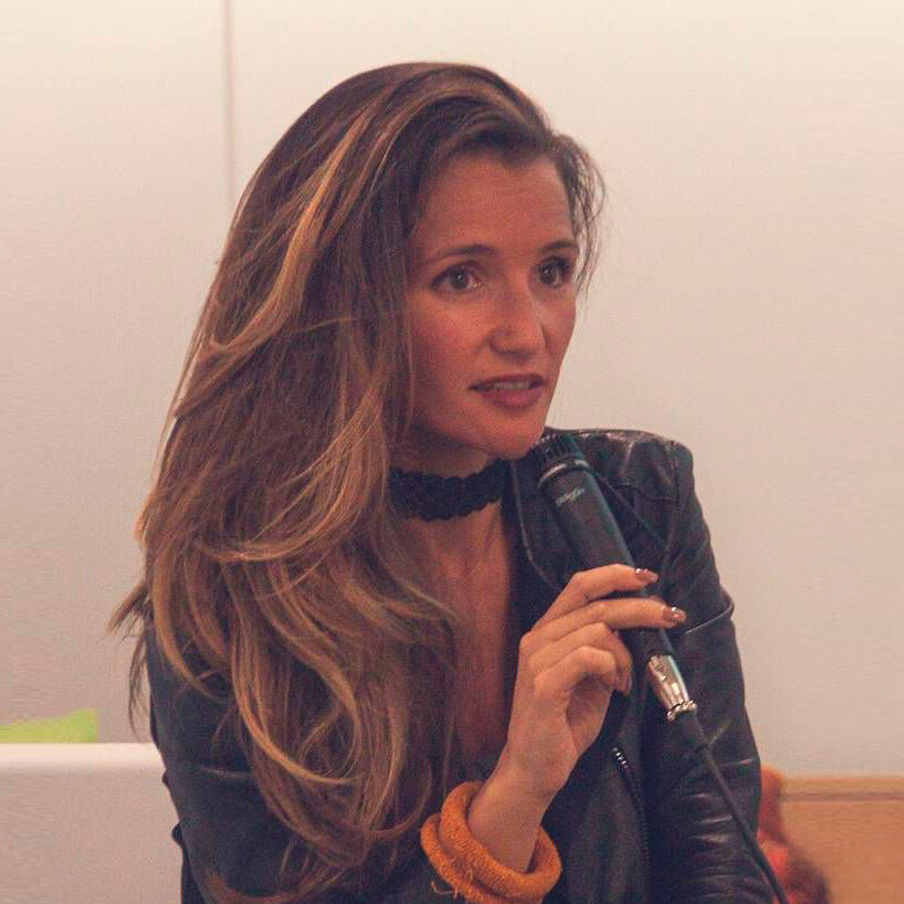 Carolina Almeida Cruz